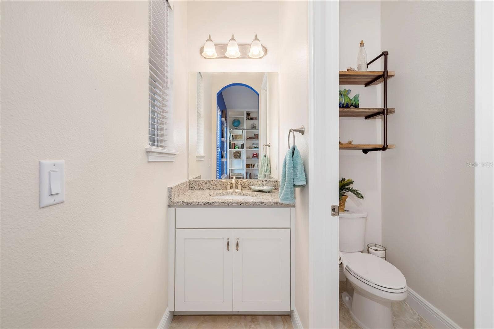 10107 CARNOUSTIE PLACE, Bradenton, FL 34211 Jack & Jill Bathroom