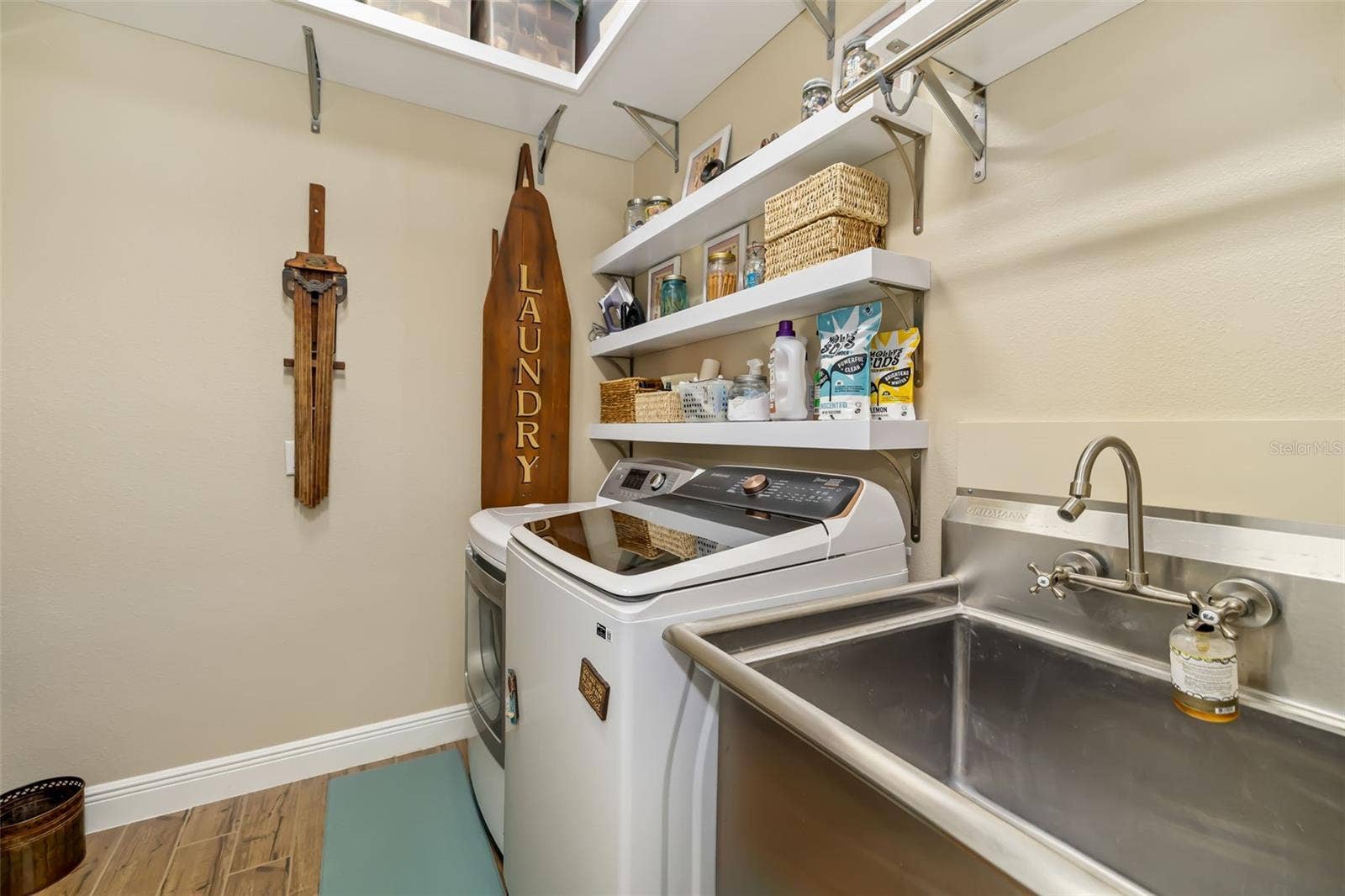 10107 CARNOUSTIE PLACE, Bradenton, FL 34211 Laundry Room