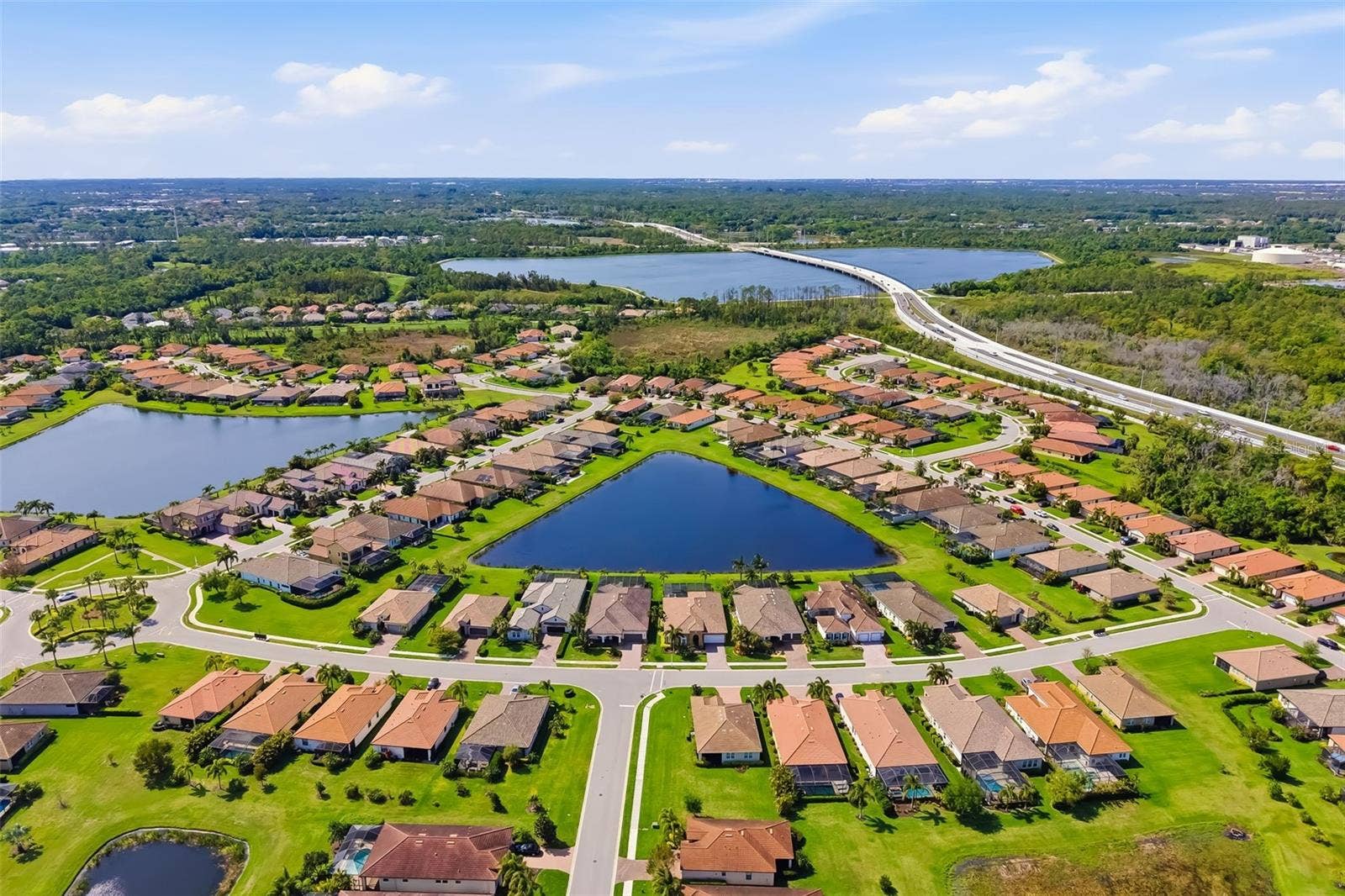 10107 CARNOUSTIE PLACE, Bradenton, FL 34211 10107 CARNOUSTIE PLACE, Bradenton, FL 34211