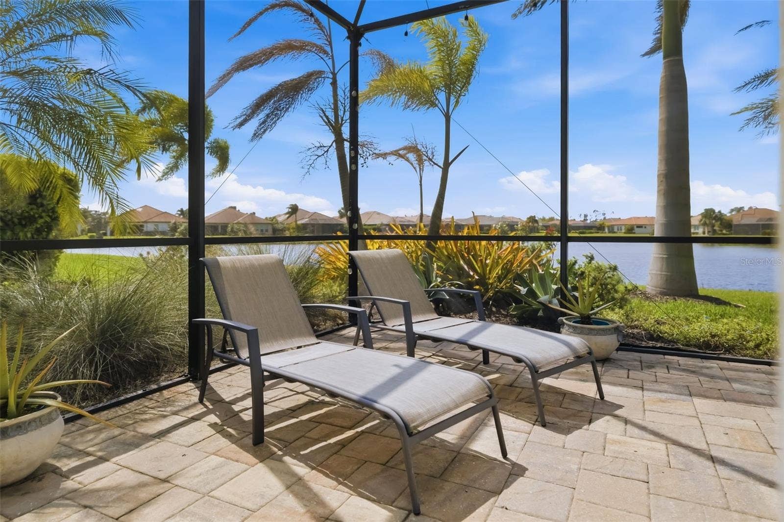 10107 CARNOUSTIE PLACE, Bradenton, FL 34211 Screen Enclosure