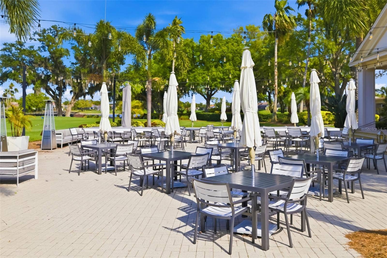 10107 CARNOUSTIE PLACE, Bradenton, FL 34211 Outdoor Bistro Dining