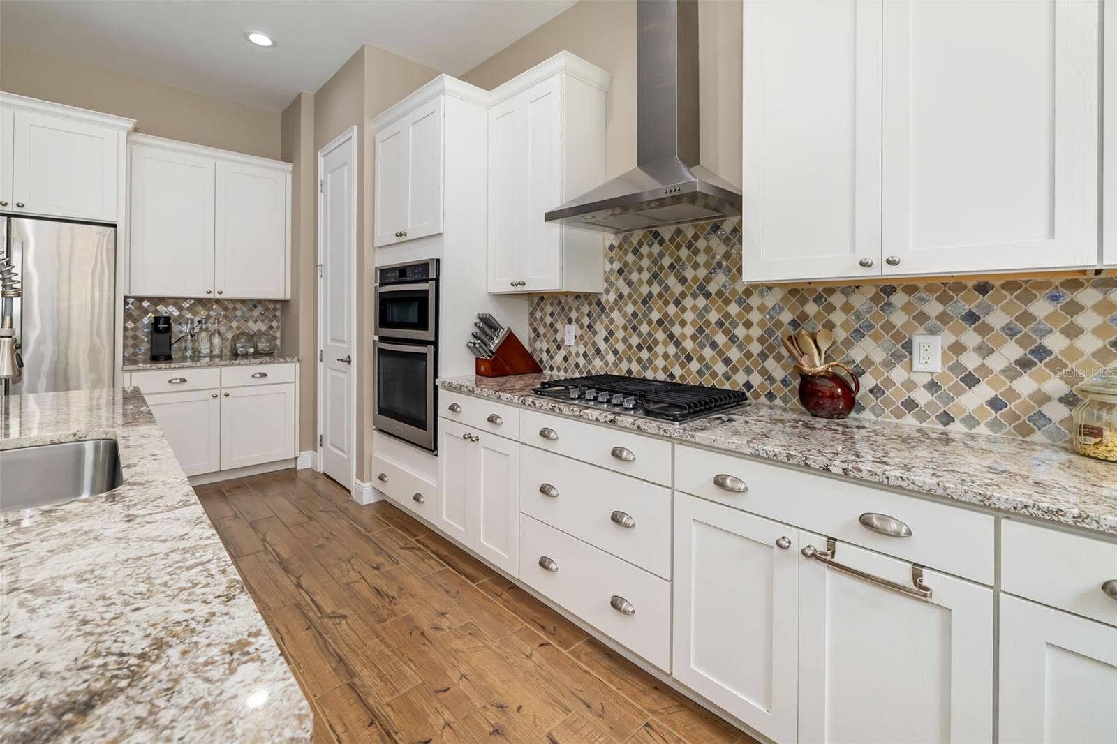 10107 CARNOUSTIE PLACE, Bradenton, FL 34211 Kitchen