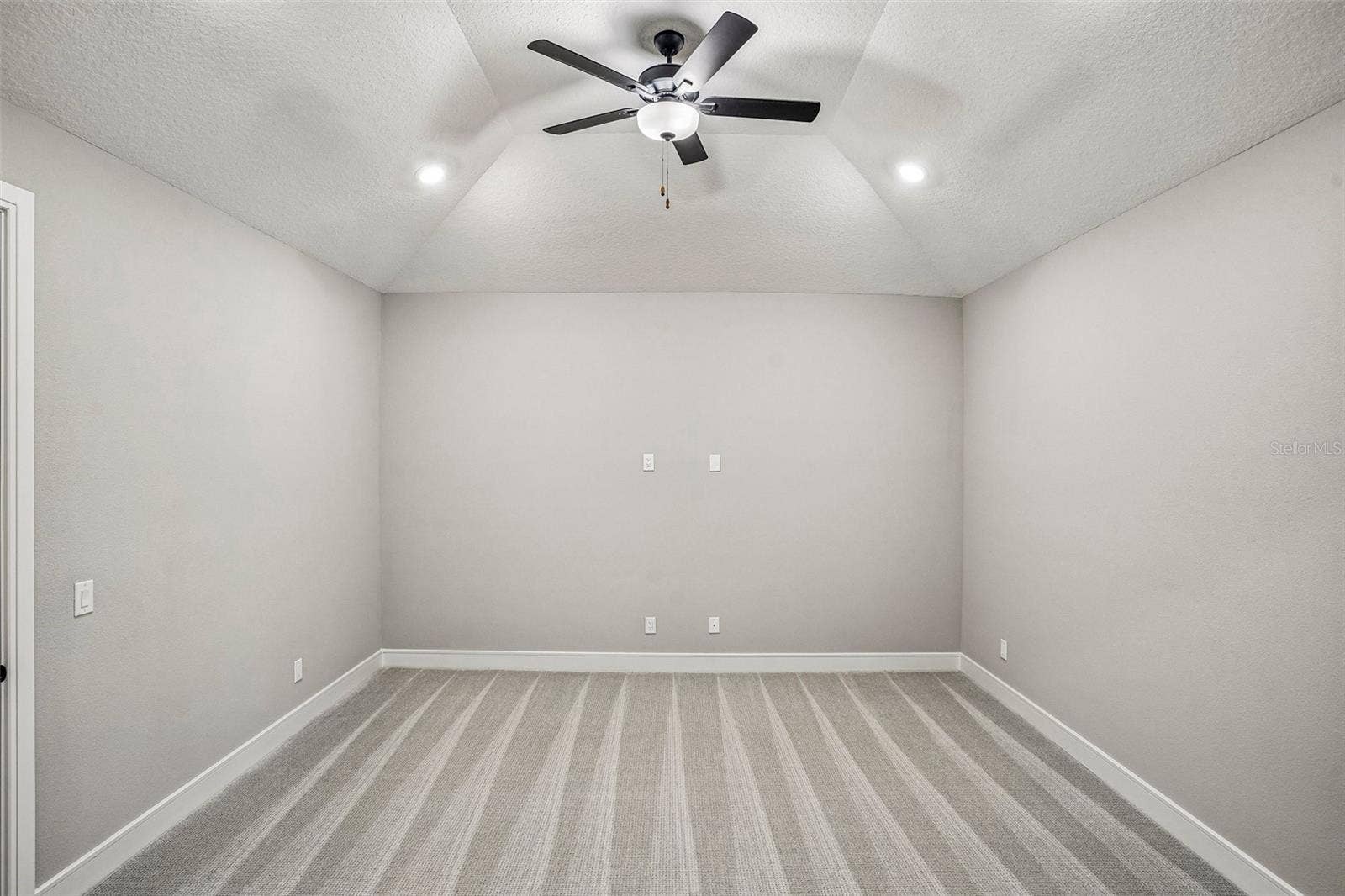 3832 SADDLE HILL TRAIL, Fruitland Park, FL 34731 3832 SADDLE HILL TRAIL, Fruitland Park, FL 34731