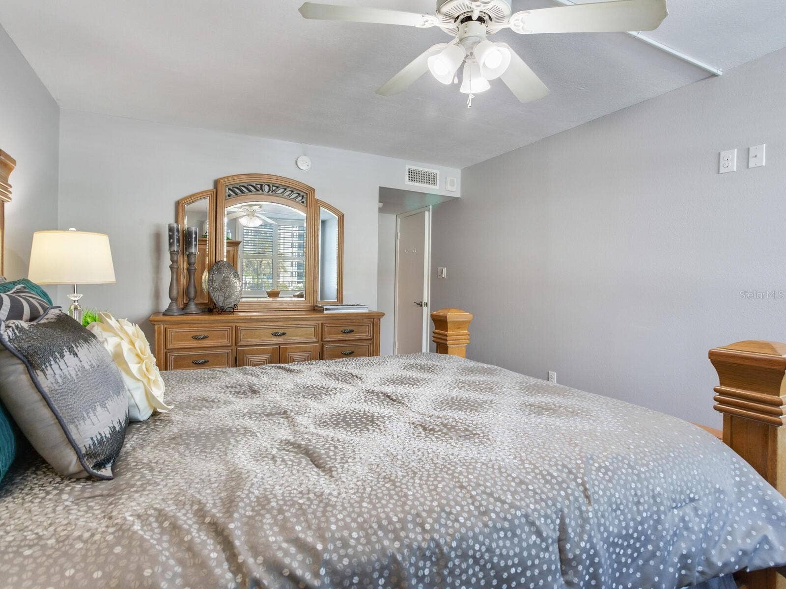 660 ISLAND WAY, #202, Clearwater Beach, FL 33767