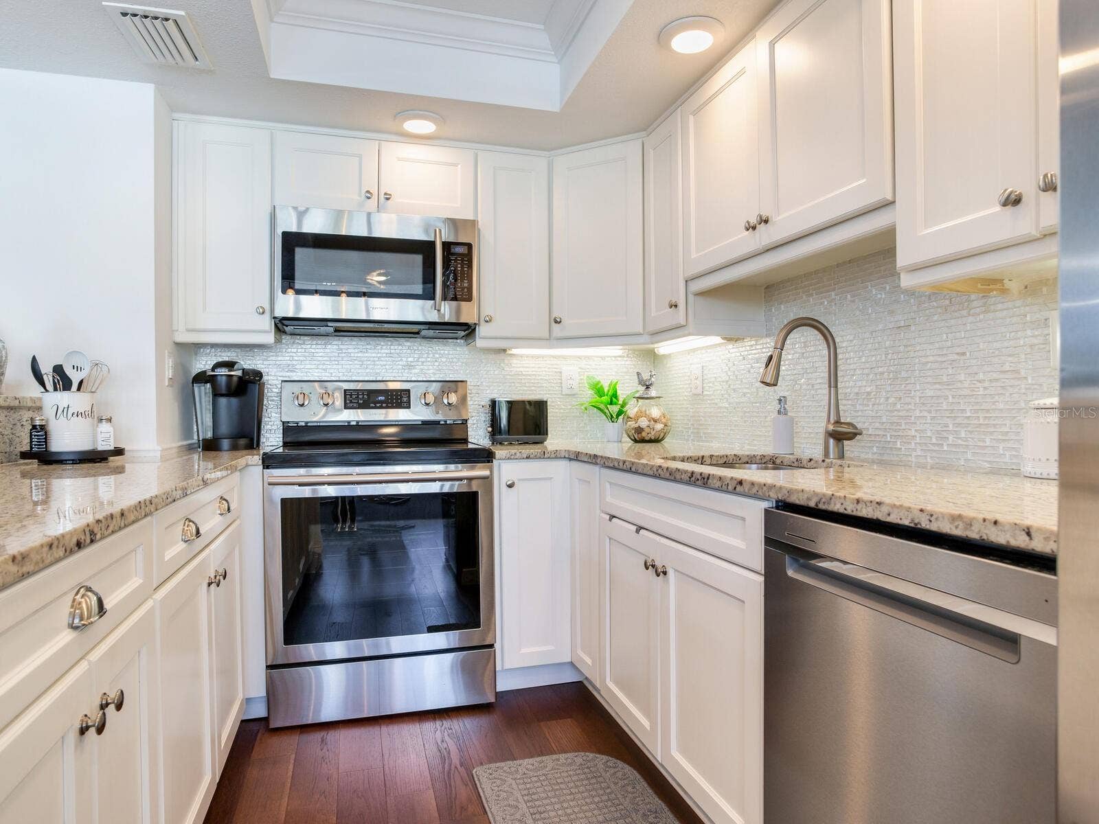 660 ISLAND WAY, #202, Clearwater Beach, FL 33767