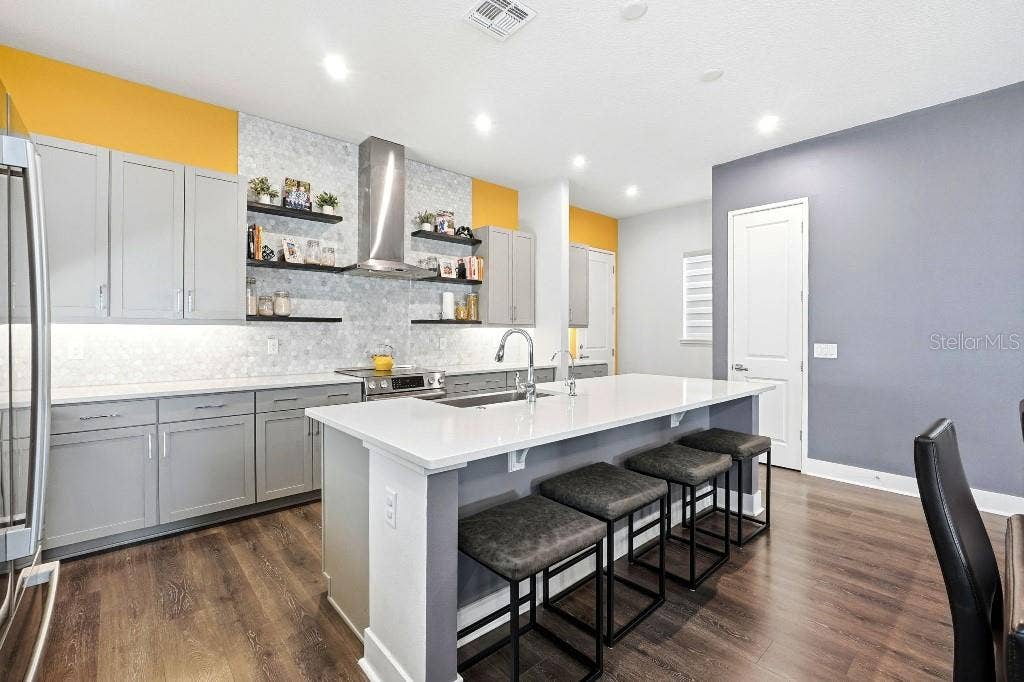 6955 HIGGS ALLEY, Orlando, FL 32827 6955 HIGGS ALLEY, Orlando, FL 32827