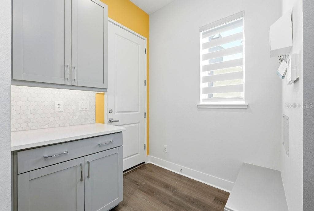 6955 HIGGS ALLEY, Orlando, FL 32827 6955 HIGGS ALLEY, Orlando, FL 32827