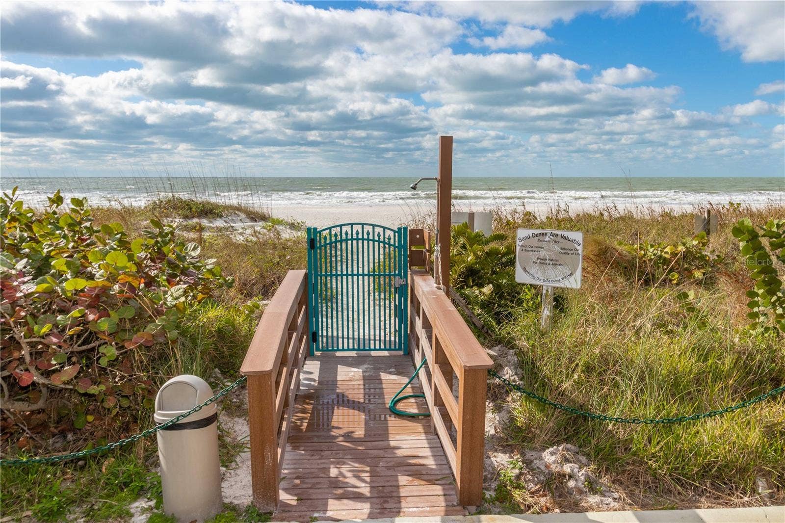 1560 GULF BOULEVARD, #1607, Clearwater, FL 33767 1560 GULF BOULEVARD, #1607, Clearwater, FL 33767