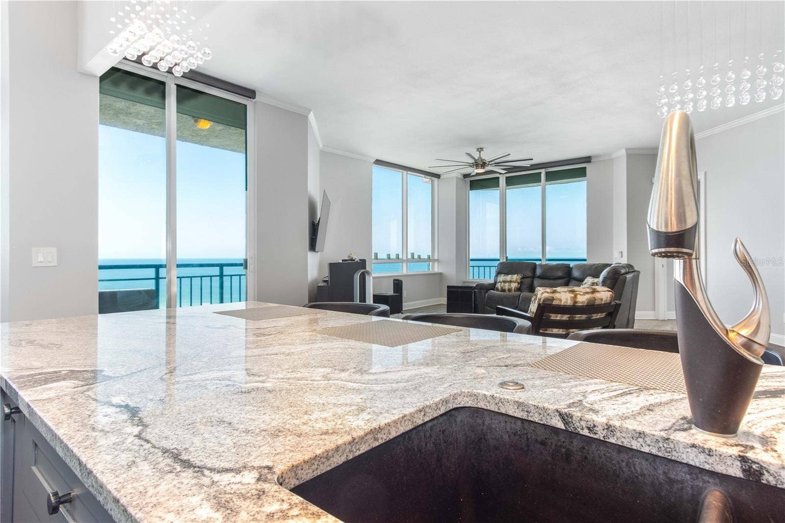 1560 GULF BOULEVARD, #1607, Clearwater, FL 33767 1560 GULF BOULEVARD, #1607, Clearwater, FL 33767
