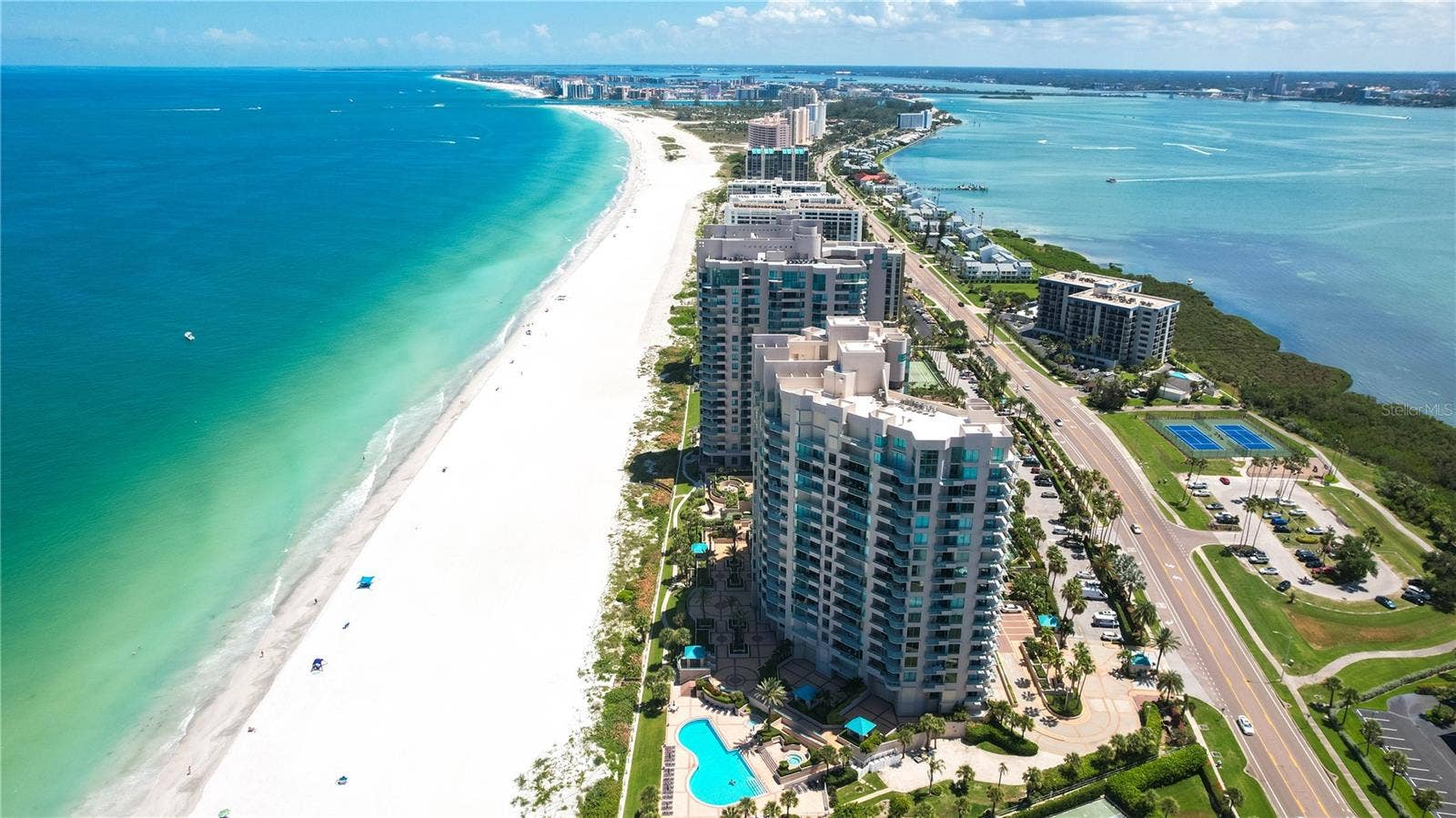 1560 GULF BOULEVARD, #1607, Clearwater, FL 33767 1560 GULF BOULEVARD, #1607, Clearwater, FL 33767