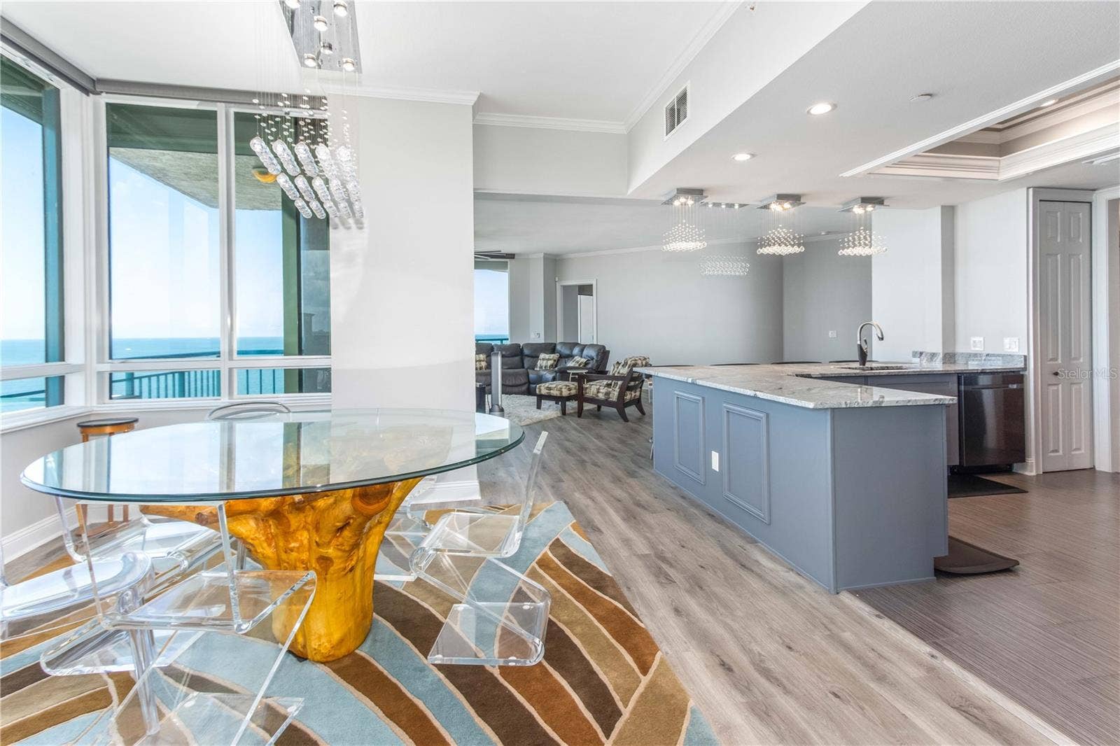 1560 GULF BOULEVARD, #1607, Clearwater, FL 33767 1560 GULF BOULEVARD, #1607, Clearwater, FL 33767