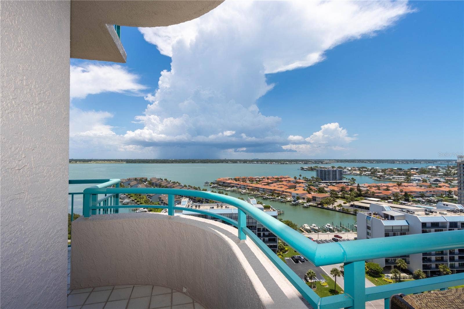 1560 GULF BOULEVARD, #1607, Clearwater, FL 33767 1560 GULF BOULEVARD, #1607, Clearwater, FL 33767