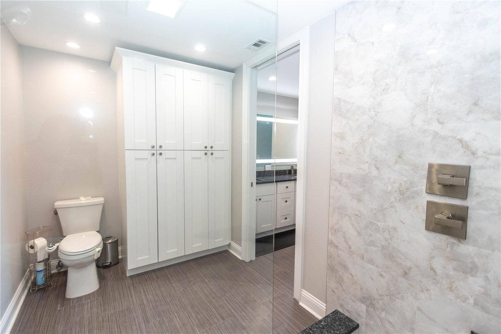 1560 GULF BOULEVARD, #1607, Clearwater, FL 33767 1560 GULF BOULEVARD, #1607, Clearwater, FL 33767