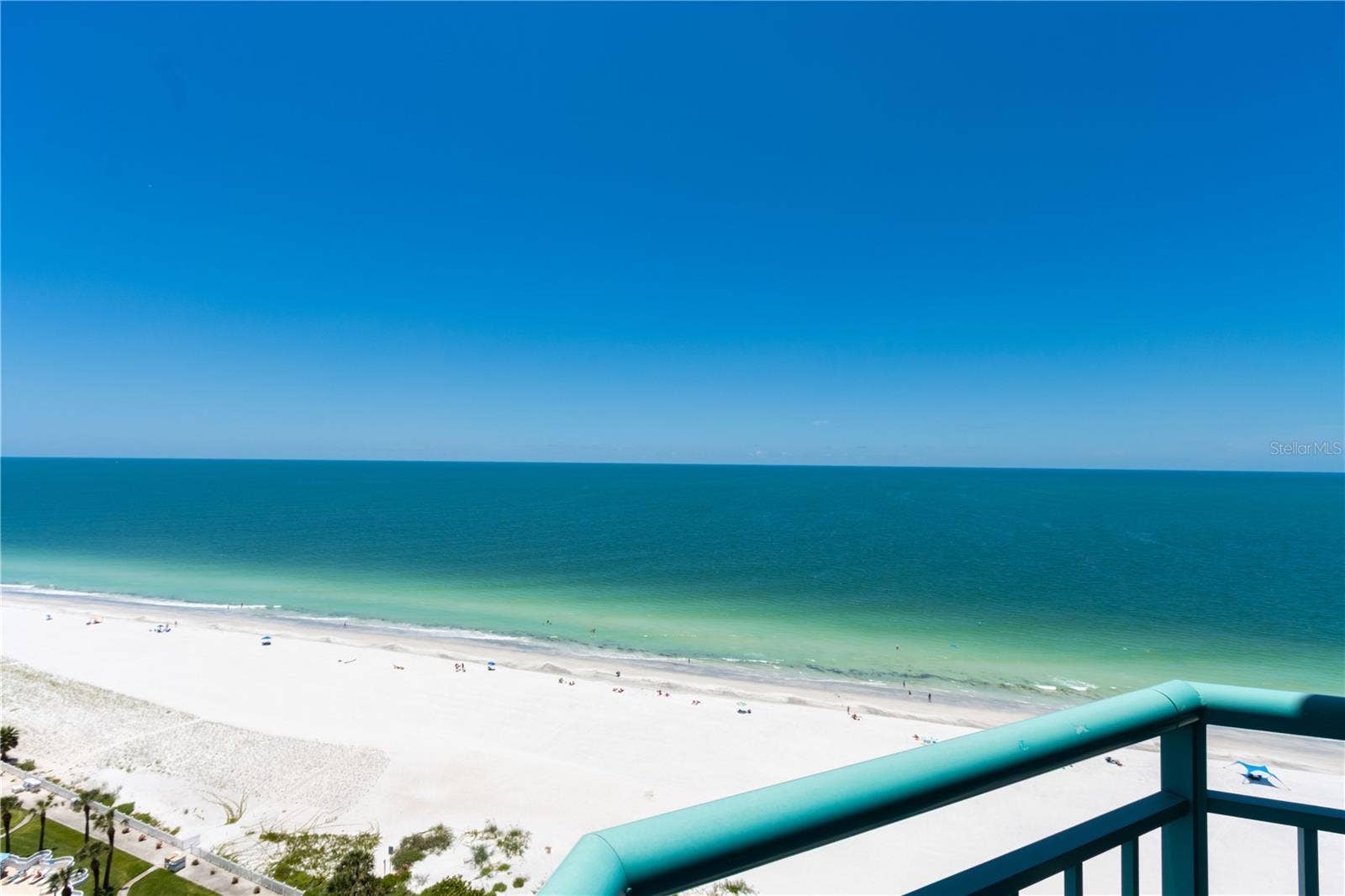 1560 GULF BOULEVARD, #1607, Clearwater, FL 33767 1560 GULF BOULEVARD, #1607, Clearwater, FL 33767