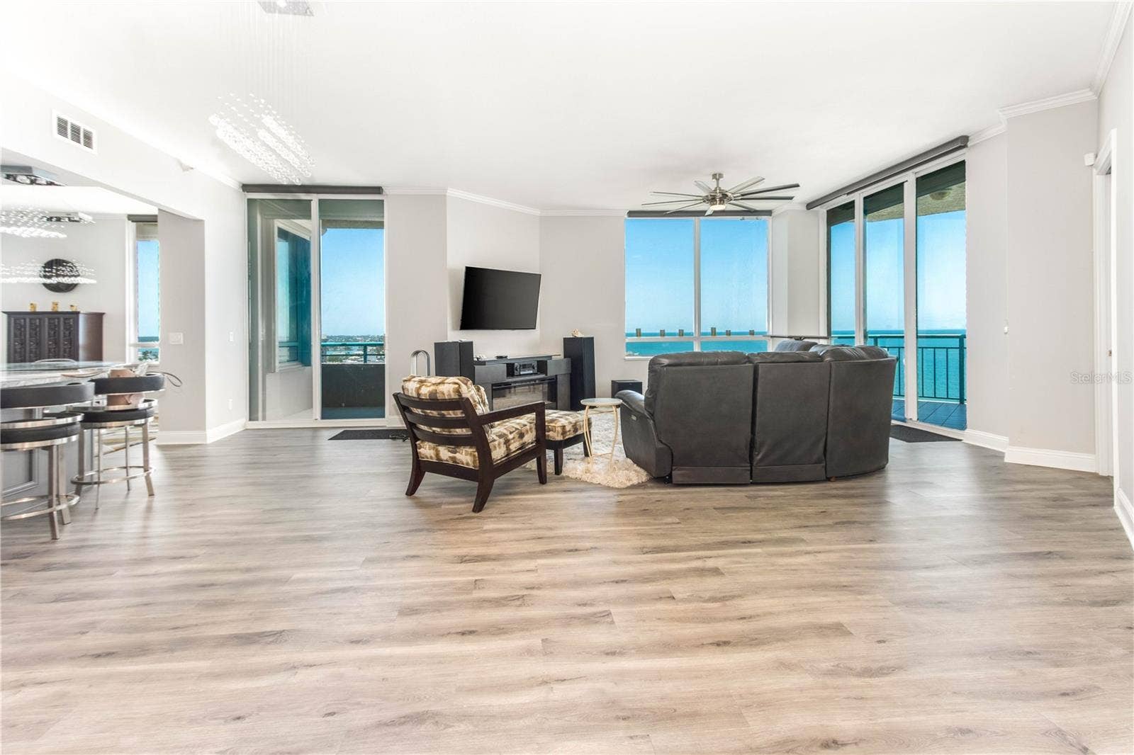 1560 GULF BOULEVARD, #1607, Clearwater, FL 33767 Spectacular views from every room
