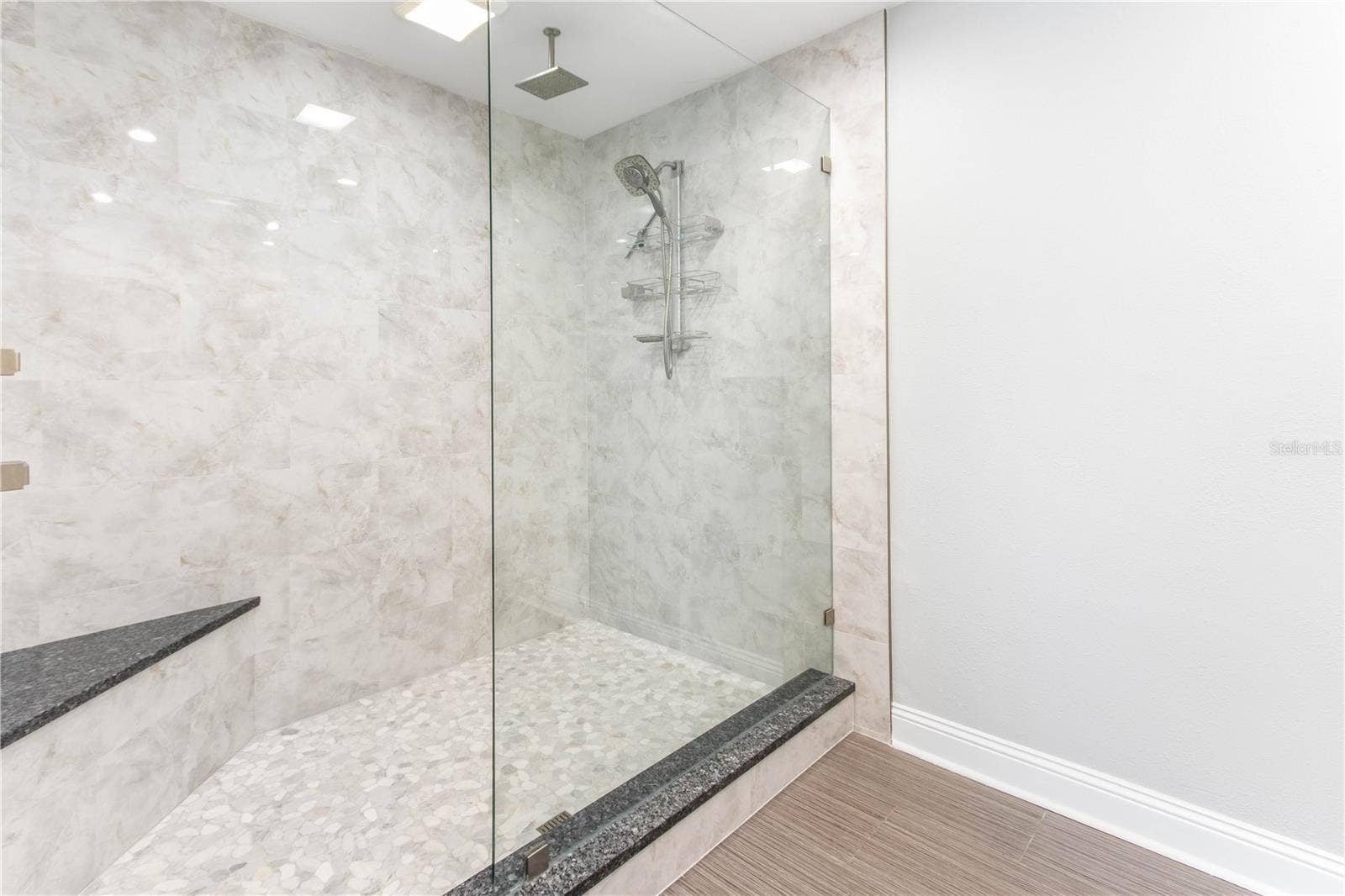 1560 GULF BOULEVARD, #1607, Clearwater, FL 33767 1560 GULF BOULEVARD, #1607, Clearwater, FL 33767