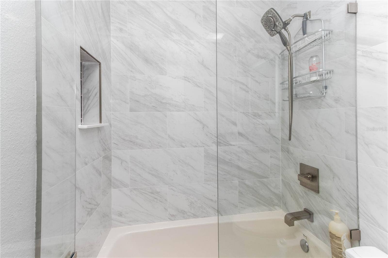 1560 GULF BOULEVARD, #1607, Clearwater, FL 33767 1560 GULF BOULEVARD, #1607, Clearwater, FL 33767