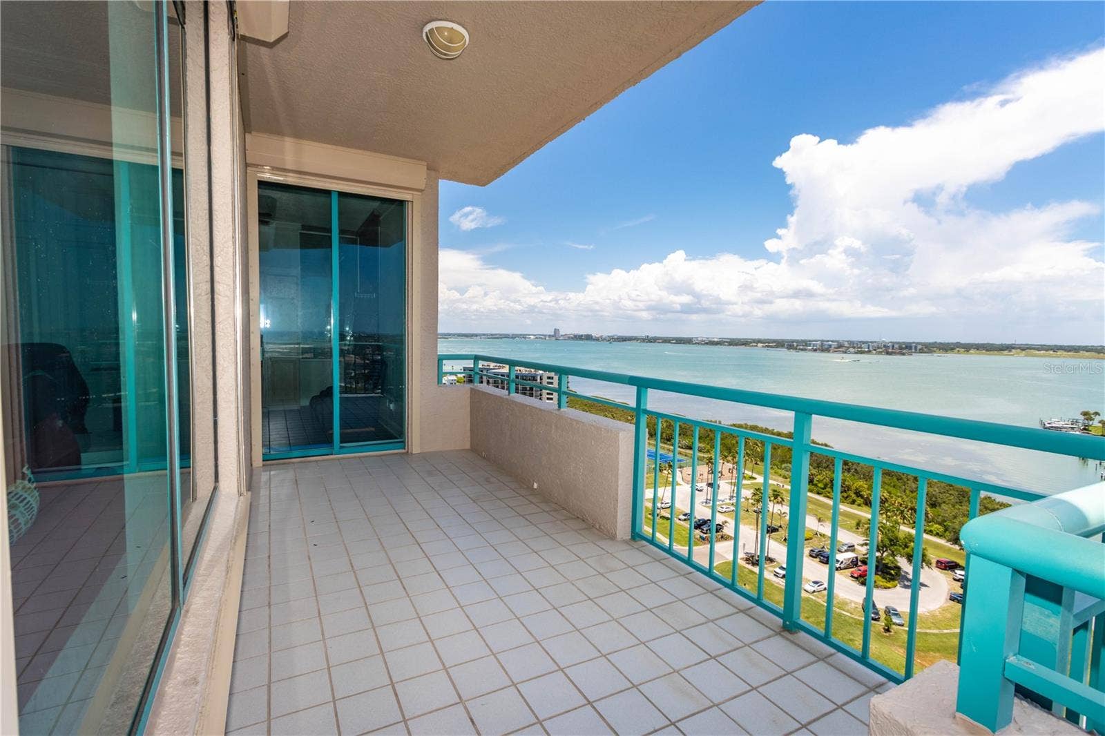 1560 GULF BOULEVARD, #1607, Clearwater, FL 33767 1560 GULF BOULEVARD, #1607, Clearwater, FL 33767