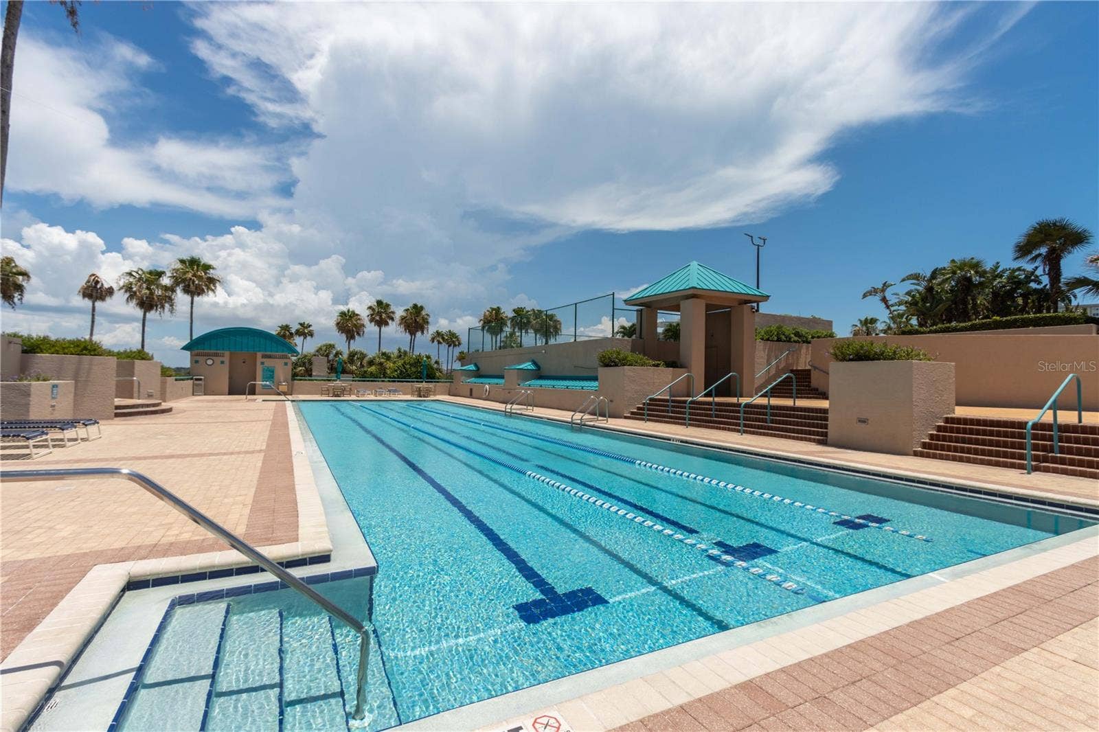 1560 GULF BOULEVARD, #1607, Clearwater, FL 33767 1560 GULF BOULEVARD, #1607, Clearwater, FL 33767