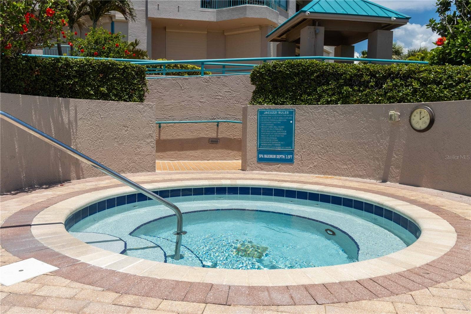 1560 GULF BOULEVARD, #1607, Clearwater, FL 33767 1560 GULF BOULEVARD, #1607, Clearwater, FL 33767