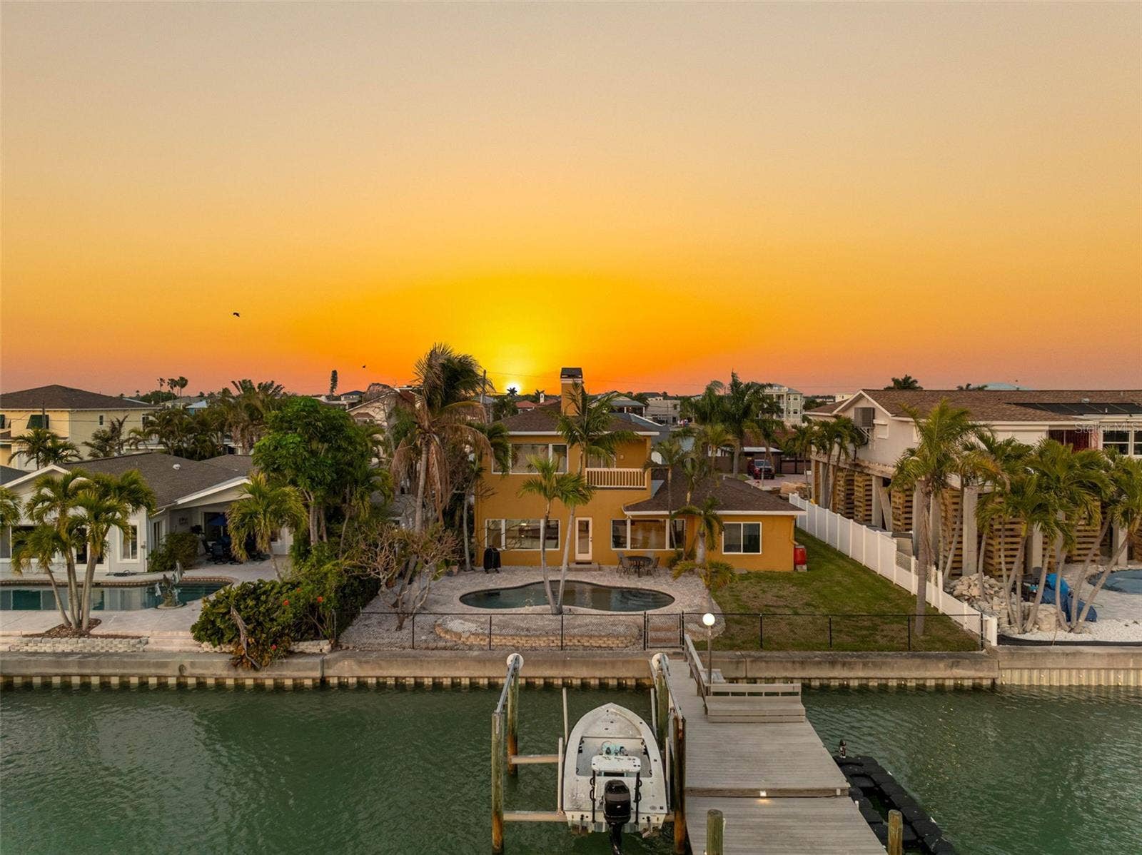 11260 5TH STREET E, Treasure Island, FL 33706