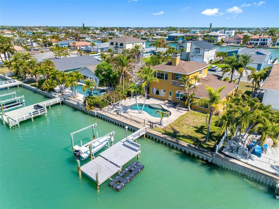 Property photo for 11260 5TH STREET E, Treasure Island, FL
