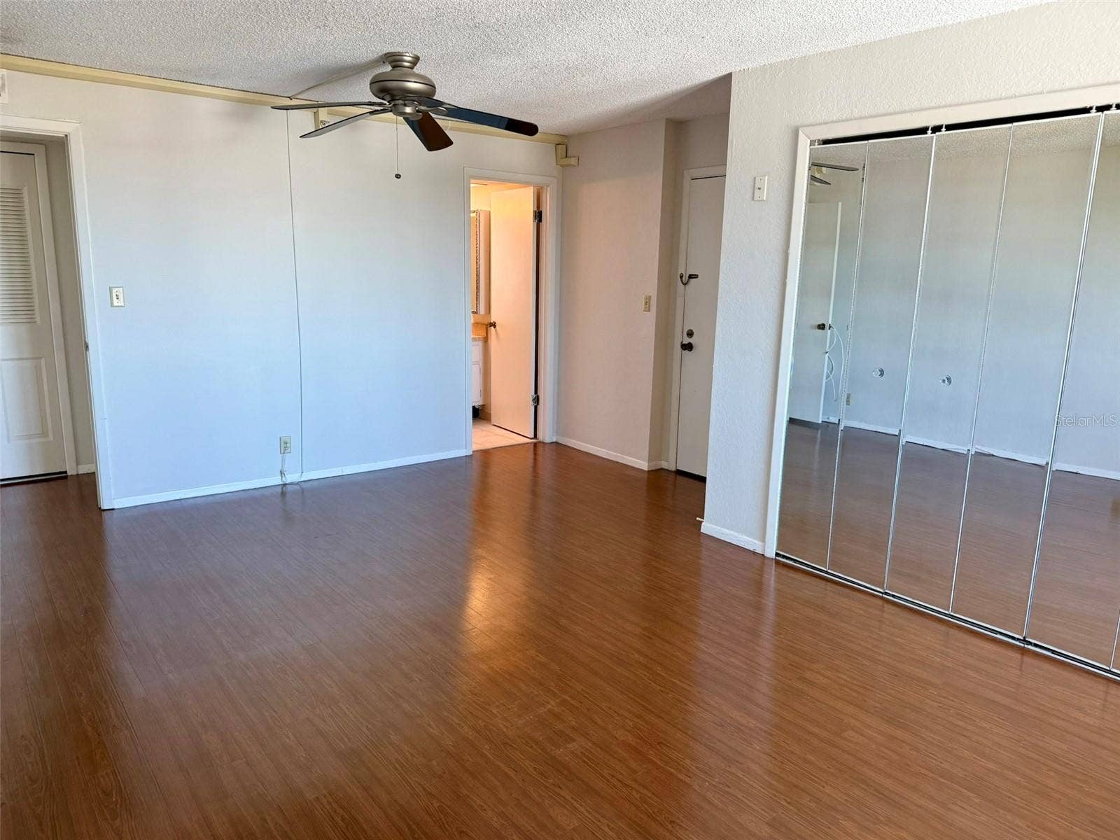 255 DOLPHIN POINT, #710, Clearwater Beach, FL 33767 Primary Bedroom