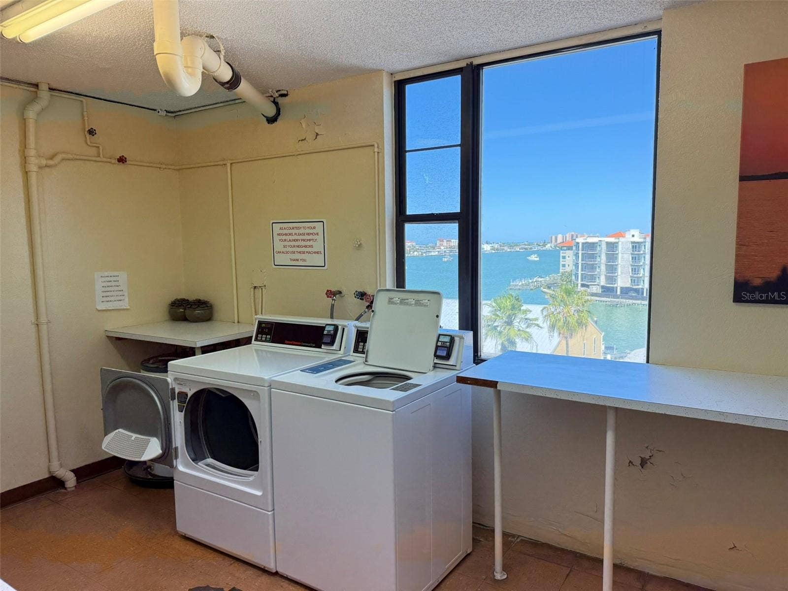 255 DOLPHIN POINT, #710, Clearwater Beach, FL 33767 Laundry Room