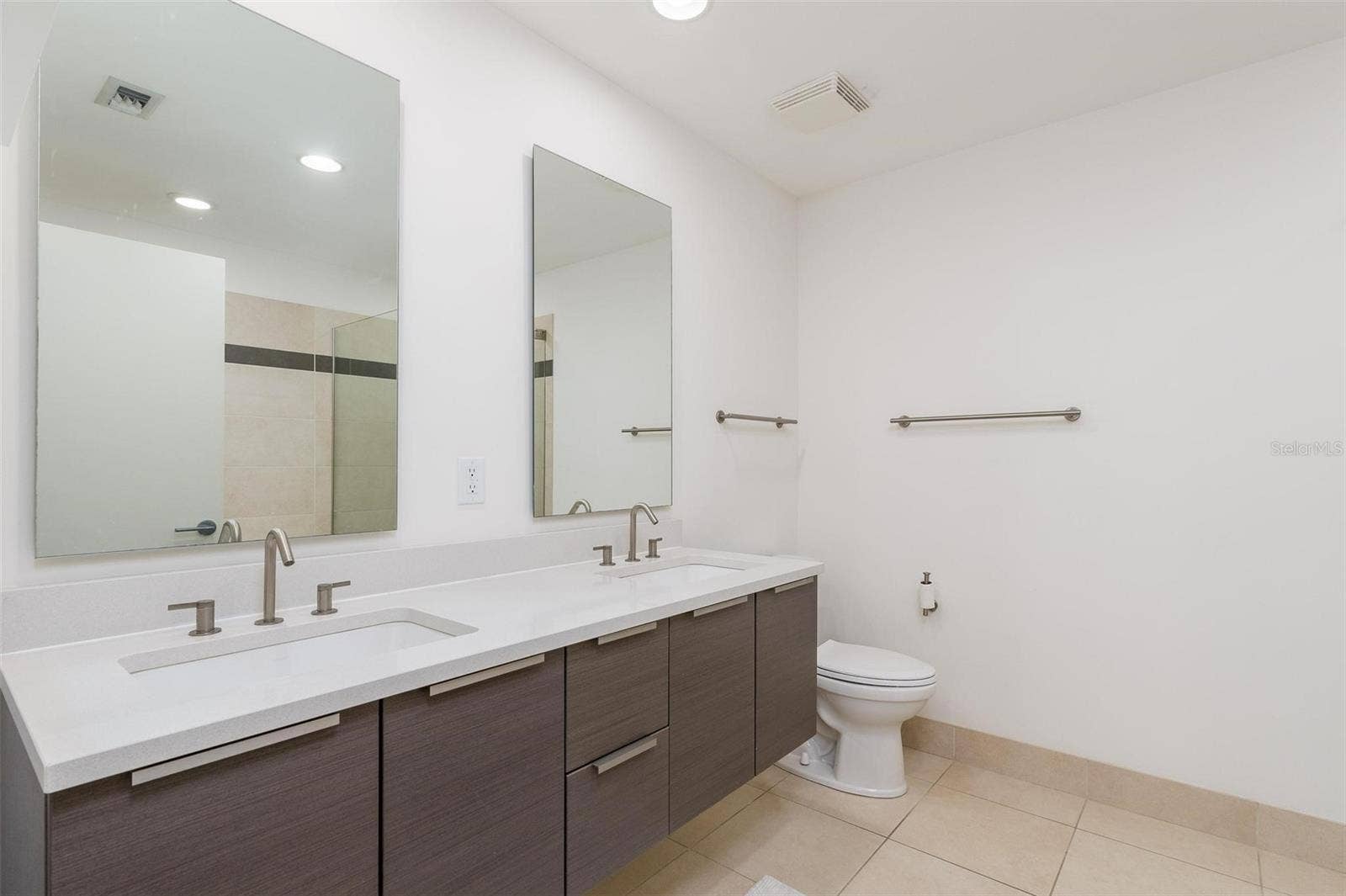 175 1ST STREET S, #504, St Petersburg, FL 33701 175 1ST STREET S, #504, St Petersburg, FL 33701