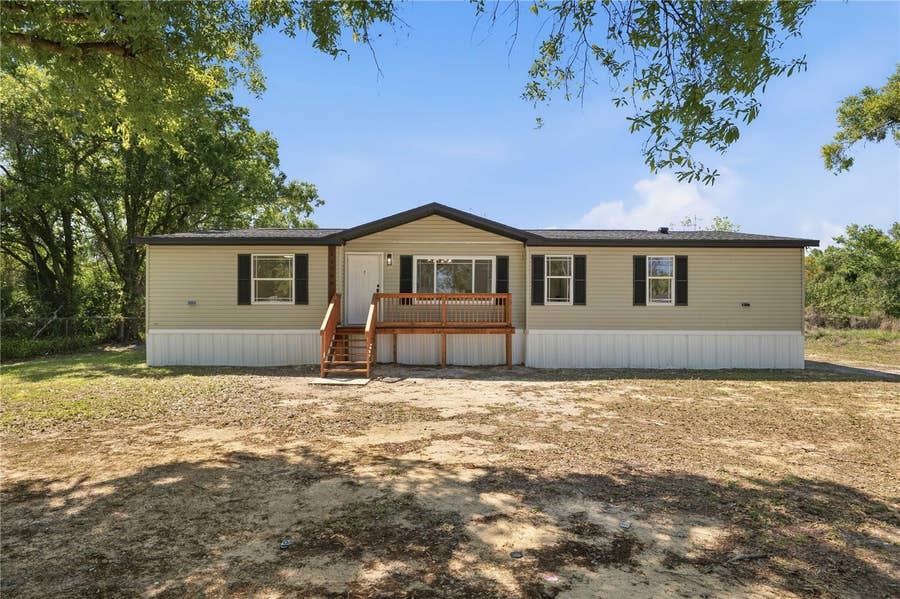 Property photo for 11708 MEADOWDALE DR, Tampa, FL