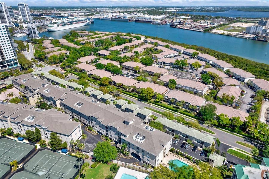 Property photo for 501 KNIGHTS RUN AVE, #1234, Tampa, FL