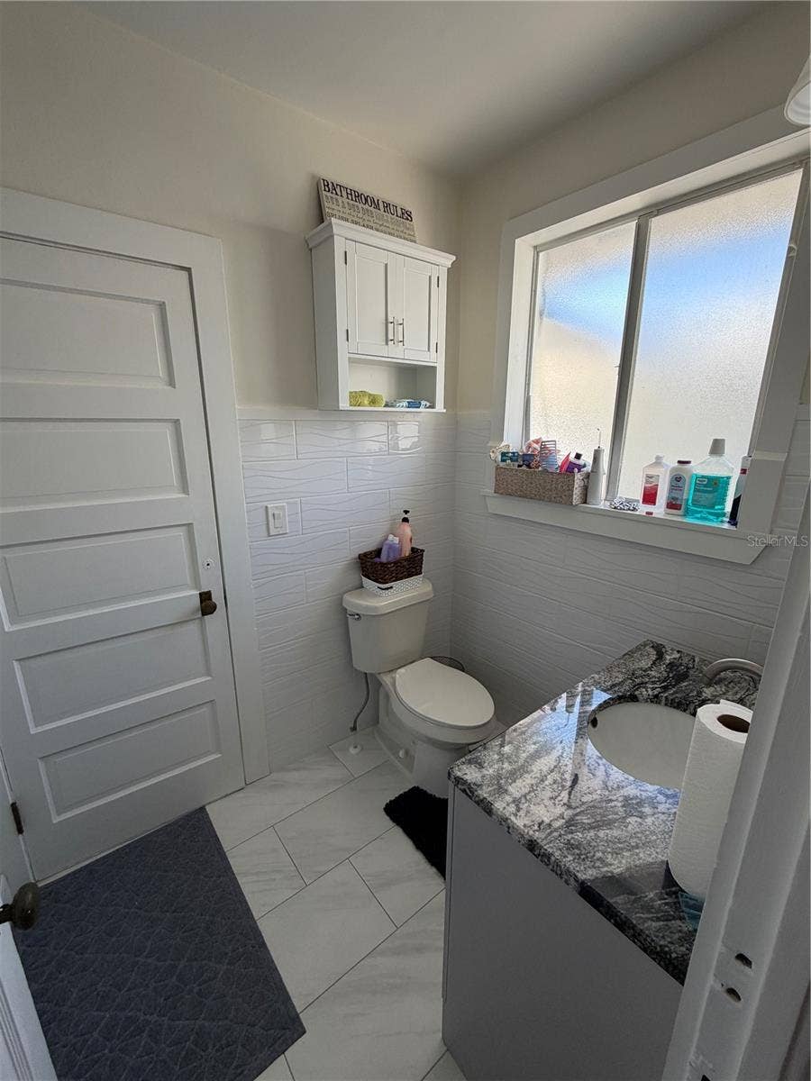 850 MANDALAY AVENUE, Clearwater Beach, FL 33767