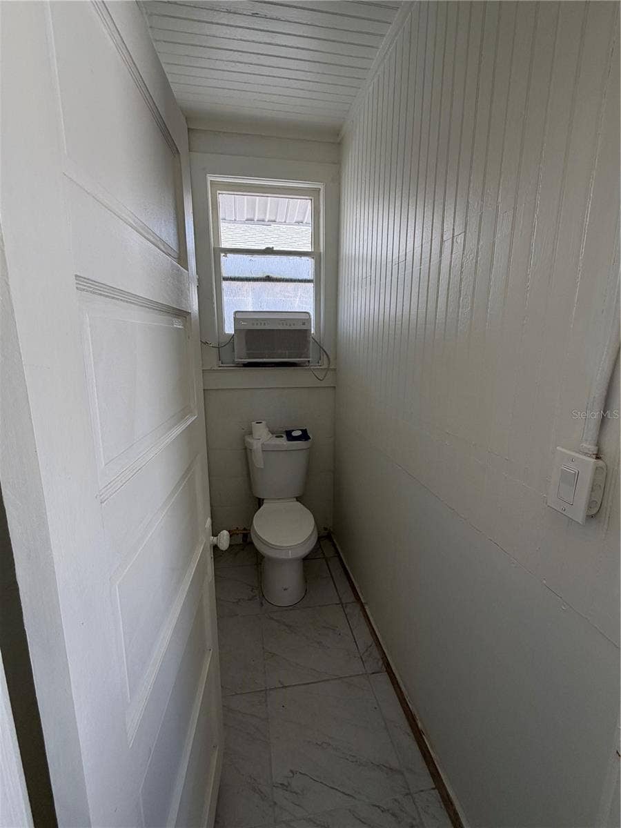 850 MANDALAY AVENUE, Clearwater Beach, FL 33767