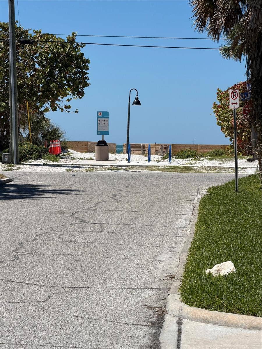 850 MANDALAY AVENUE, Clearwater Beach, FL 33767
