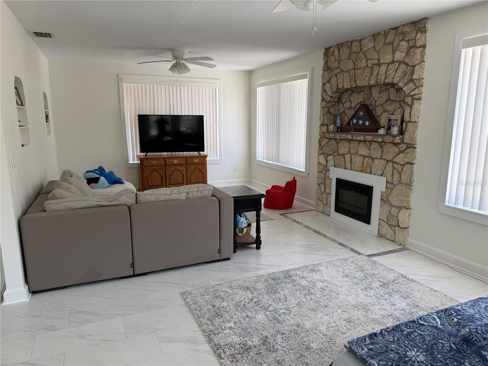 850 MANDALAY AVENUE, Clearwater Beach, FL 33767