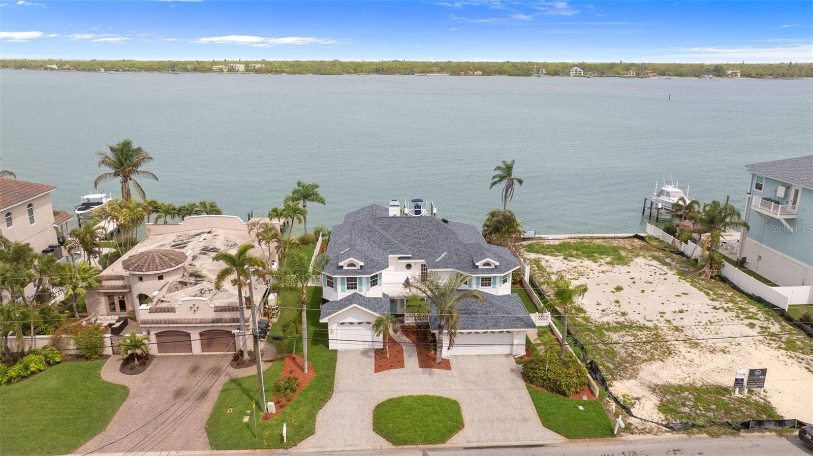 11445 9TH STREET E, Treasure Island, FL 33706
