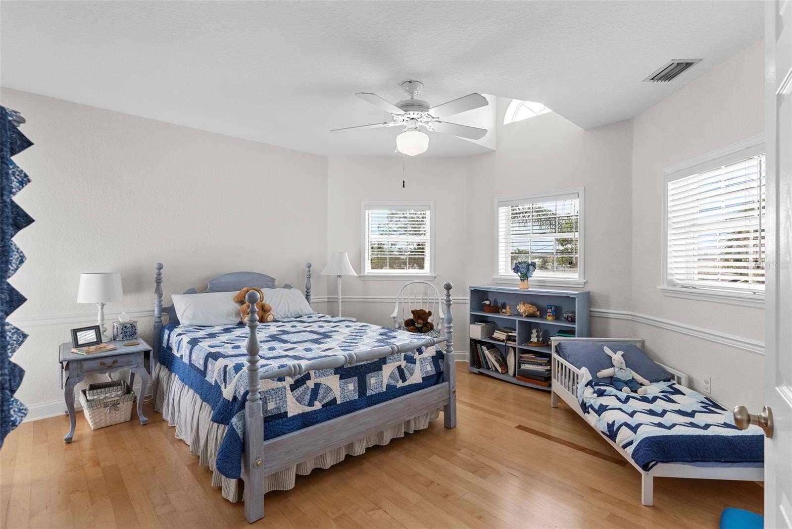 11445 9TH STREET E, Treasure Island, FL 33706