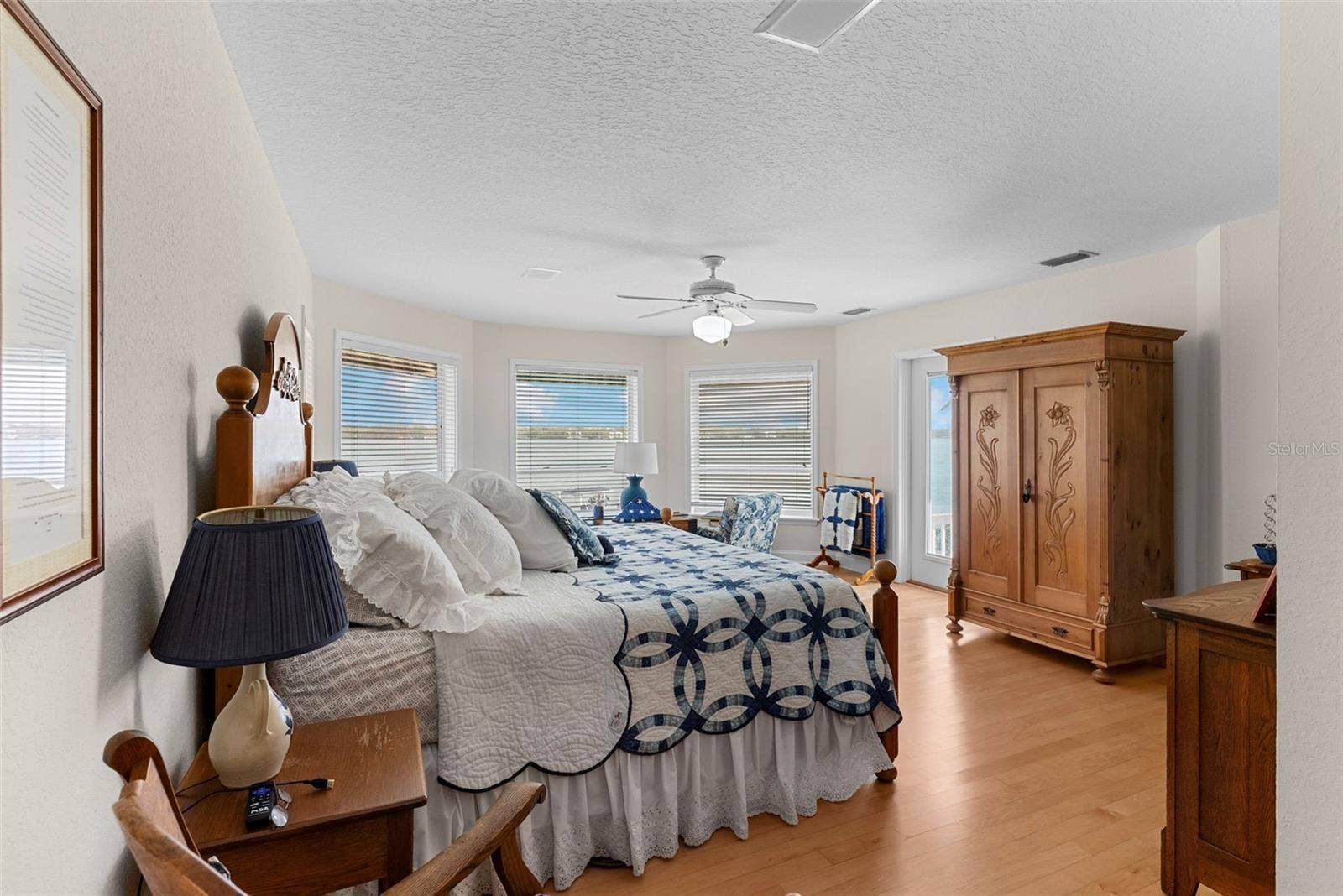 11445 9TH STREET E, Treasure Island, FL 33706