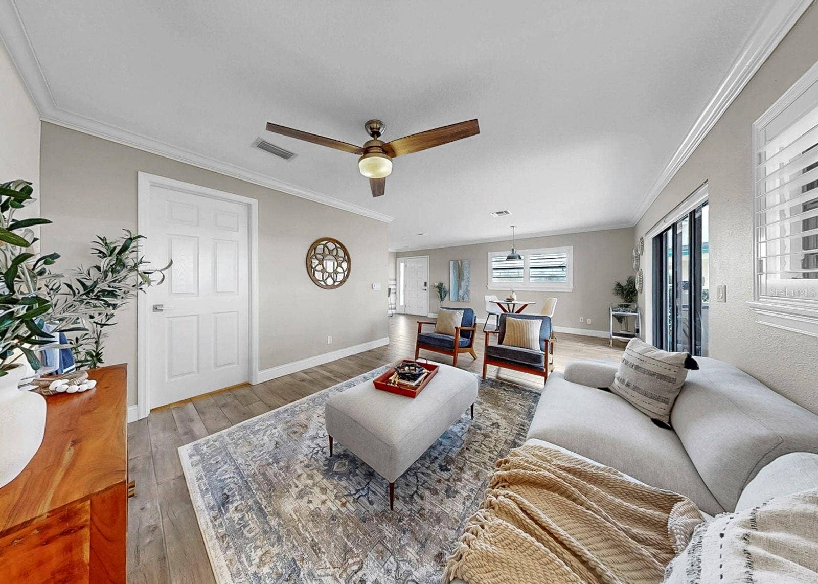 626 YARDARM DRIVE, #13, Apollo Beach, FL 33572 Living Room