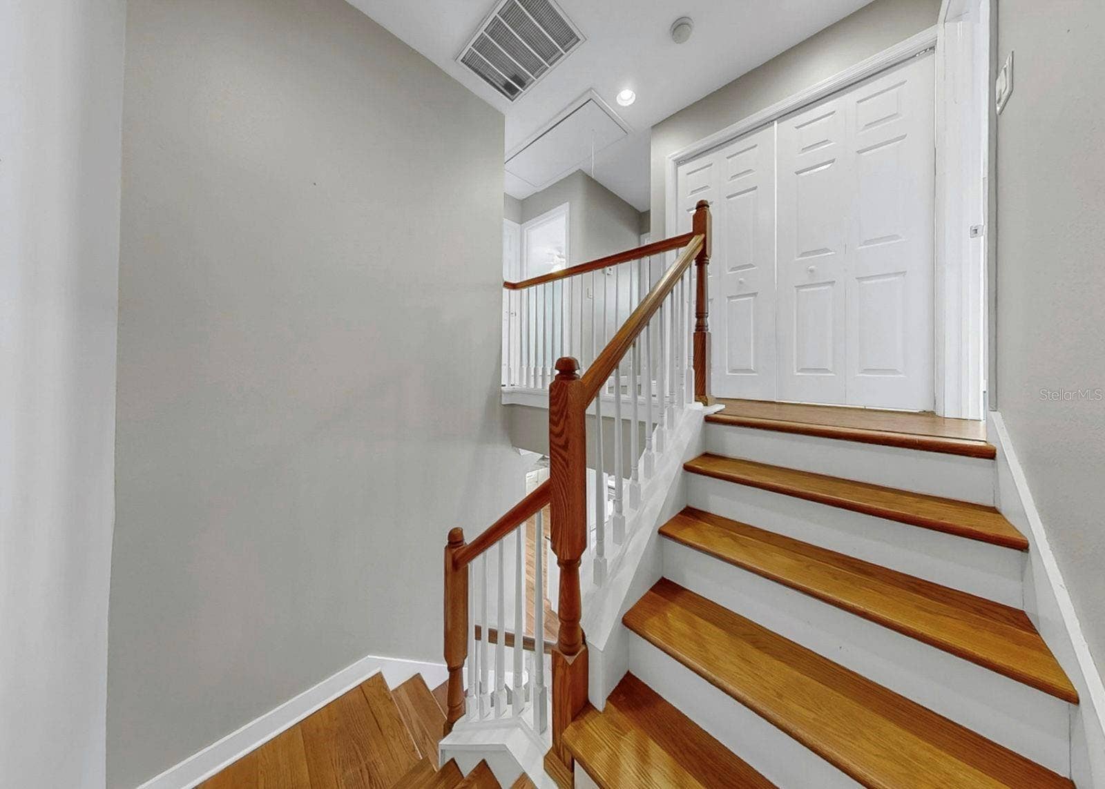 626 YARDARM DRIVE, #13, Apollo Beach, FL 33572 Stairs