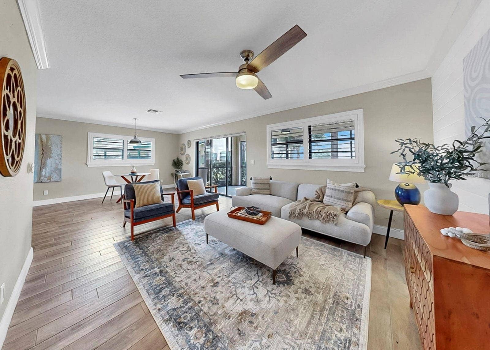 626 YARDARM DRIVE, #13, Apollo Beach, FL 33572 Living Room