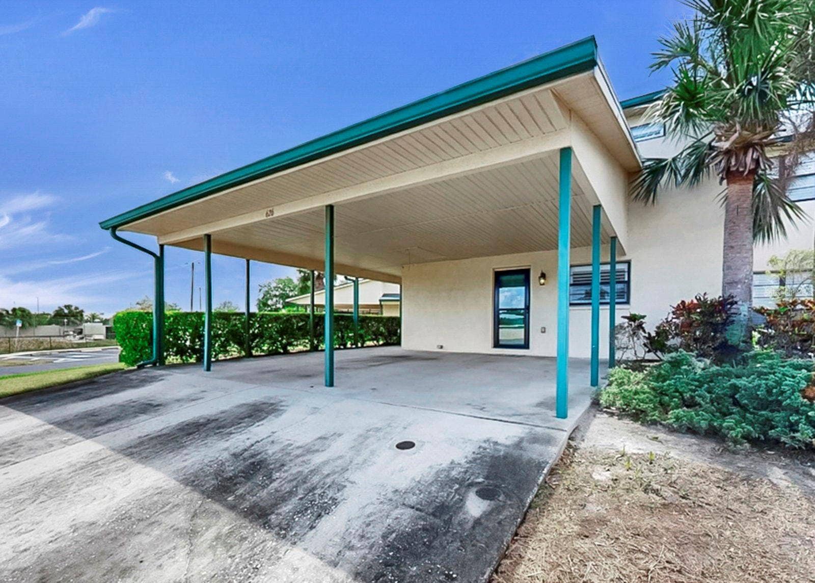 626 YARDARM DRIVE, #13, Apollo Beach, FL 33572 Carport