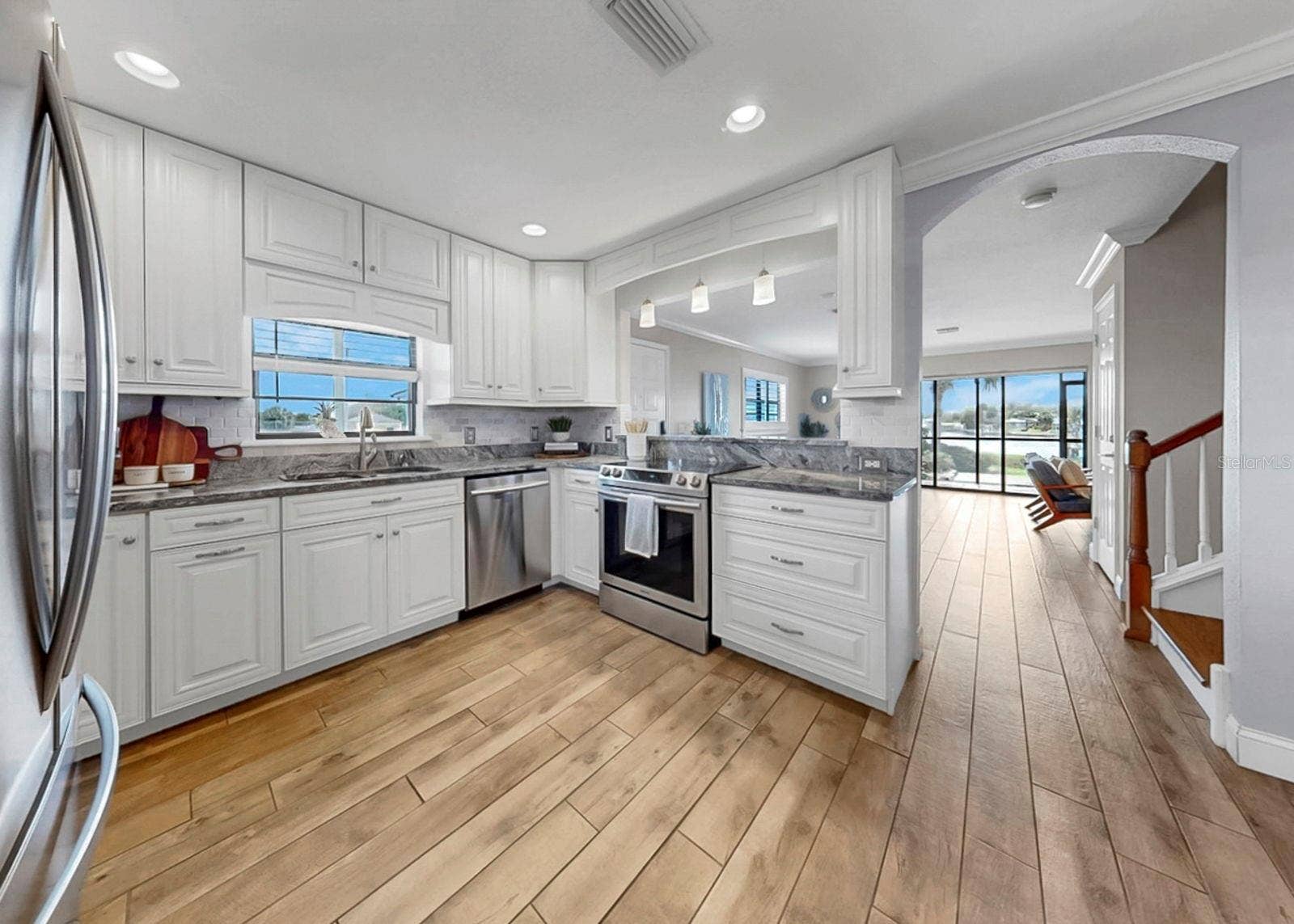 626 YARDARM DRIVE, #13, Apollo Beach, FL 33572 Kitchen