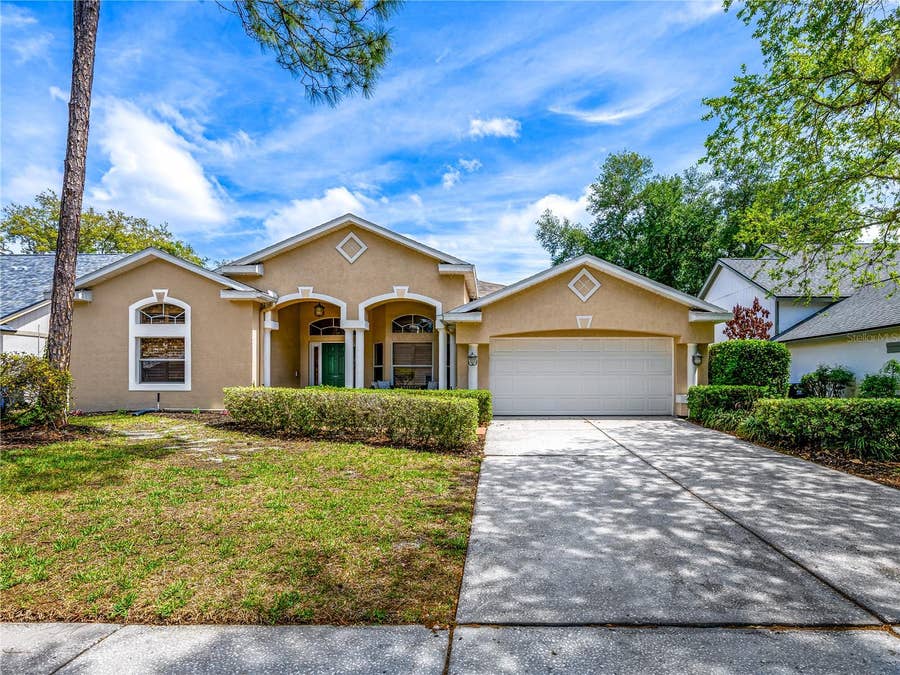 Property photo for 7218 YARDLEY WAY, Tampa, FL