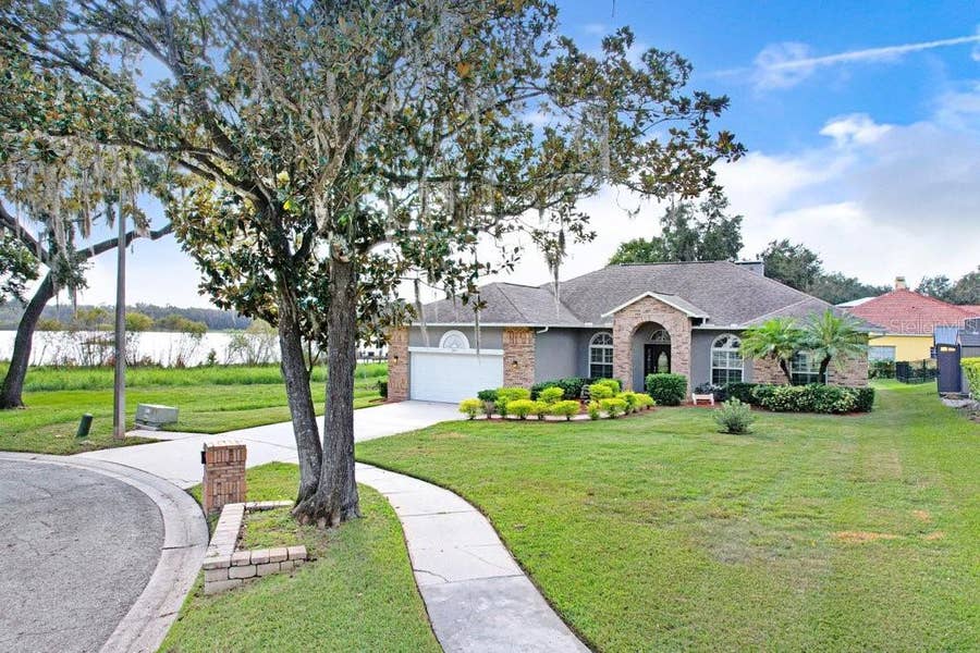 Property photo for 703 COVINGTON COURT, Seffner, FL