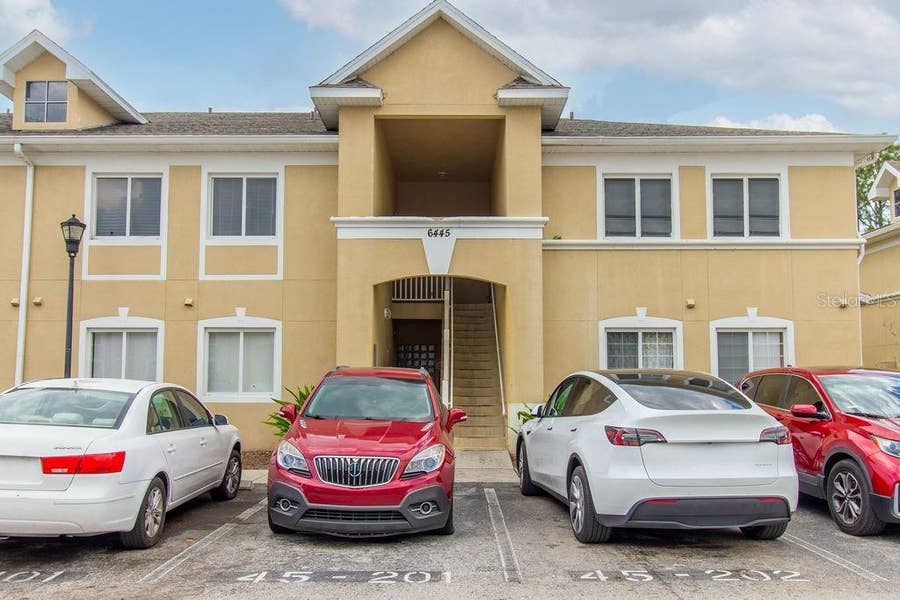 Property photo for 6445 CYPRESSDALE DRIVE, #102, Riverview, FL