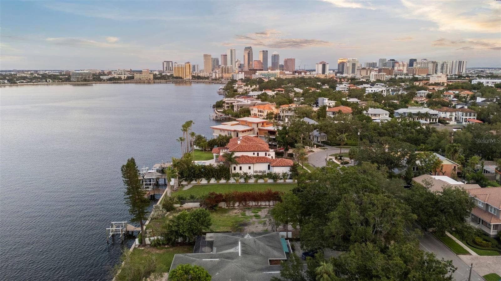214 BLANCA AVENUE, Tampa, FL 33606 214 BLANCA AVENUE, Tampa, FL 33606