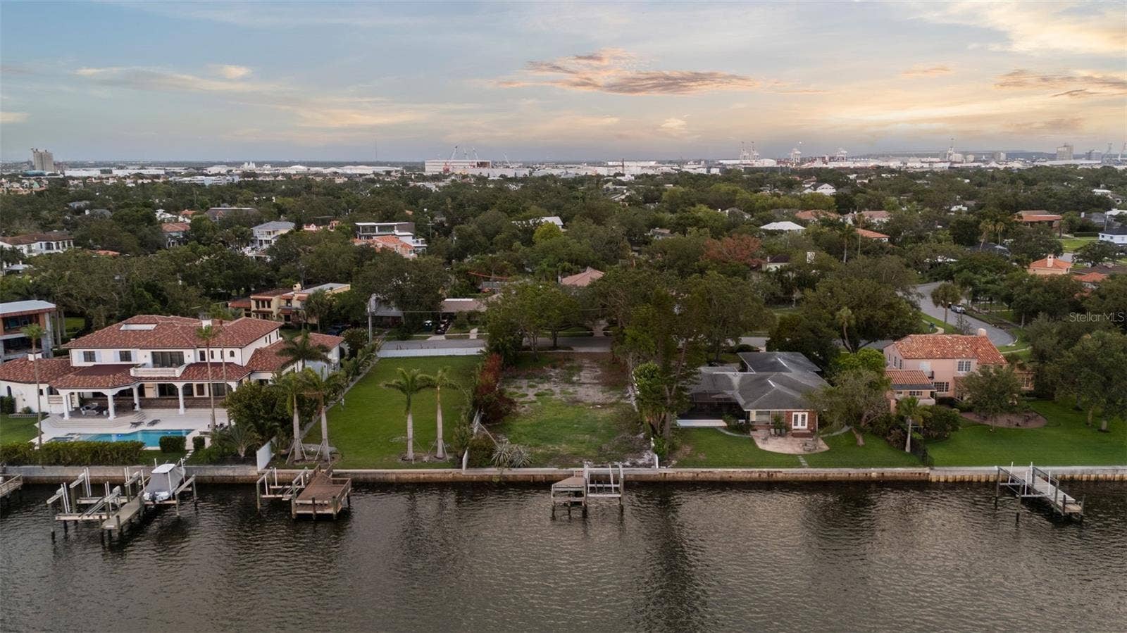 214 BLANCA AVENUE, Tampa, FL 33606 214 BLANCA AVENUE, Tampa, FL 33606