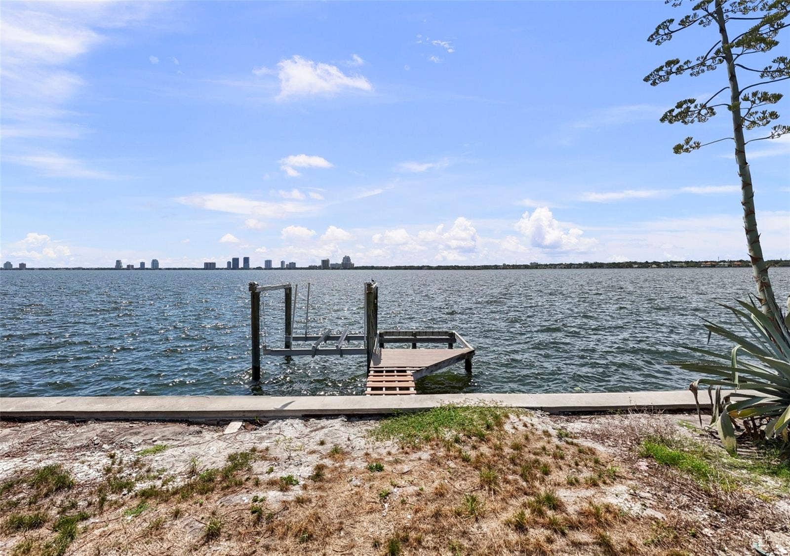 214 BLANCA AVENUE, Tampa, FL 33606 214 BLANCA AVENUE, Tampa, FL 33606