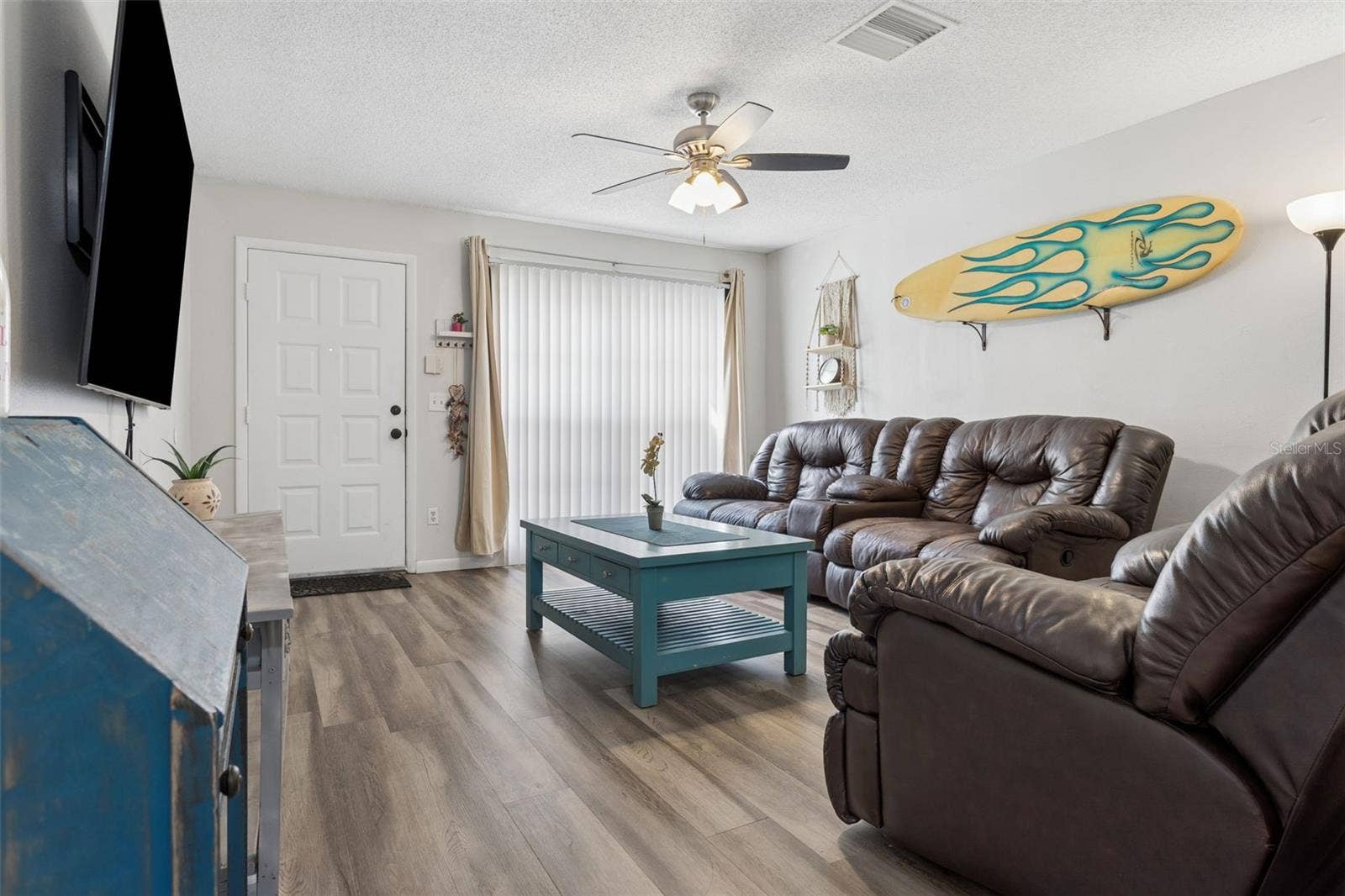 425 KENSINGTON LAKE CIRCLE, Brandon, FL 33511 425 KENSINGTON LAKE CIRCLE, Brandon, FL 33511